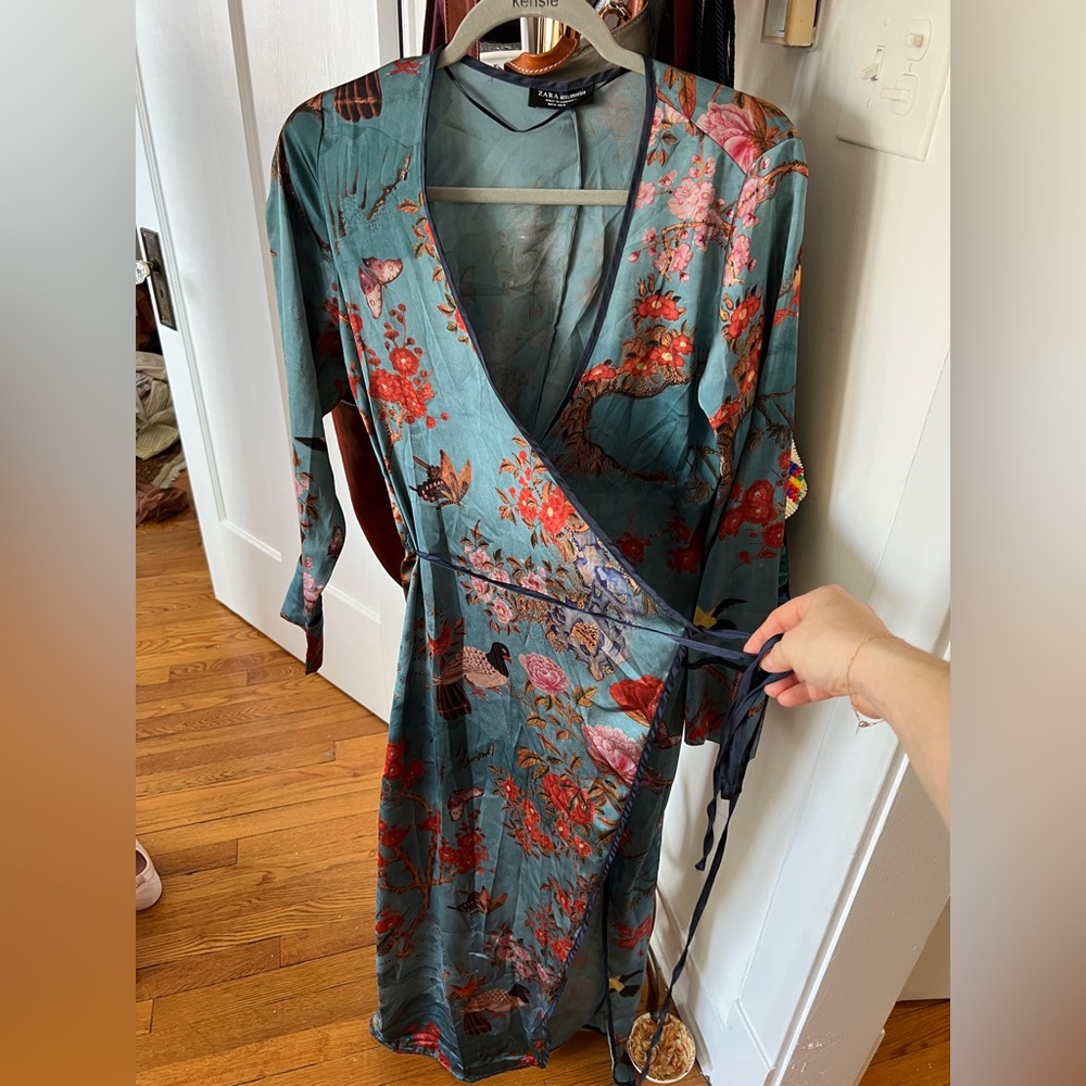 Zara Woman Floral Kimono Dress